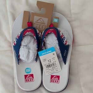 Reef Mens White Flip Flops with Navy and Red Accents